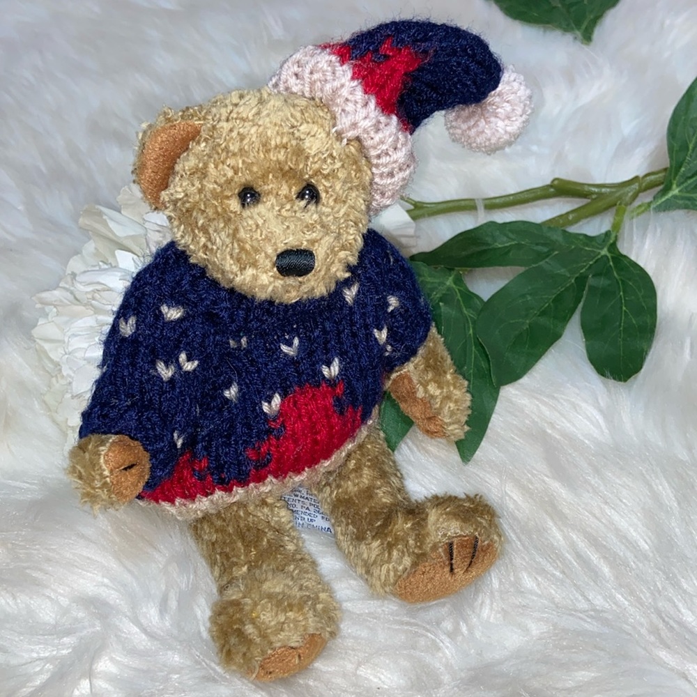 Chrisha Playful Plush 1988 Tan Teddy Bear with Hat and Sweater